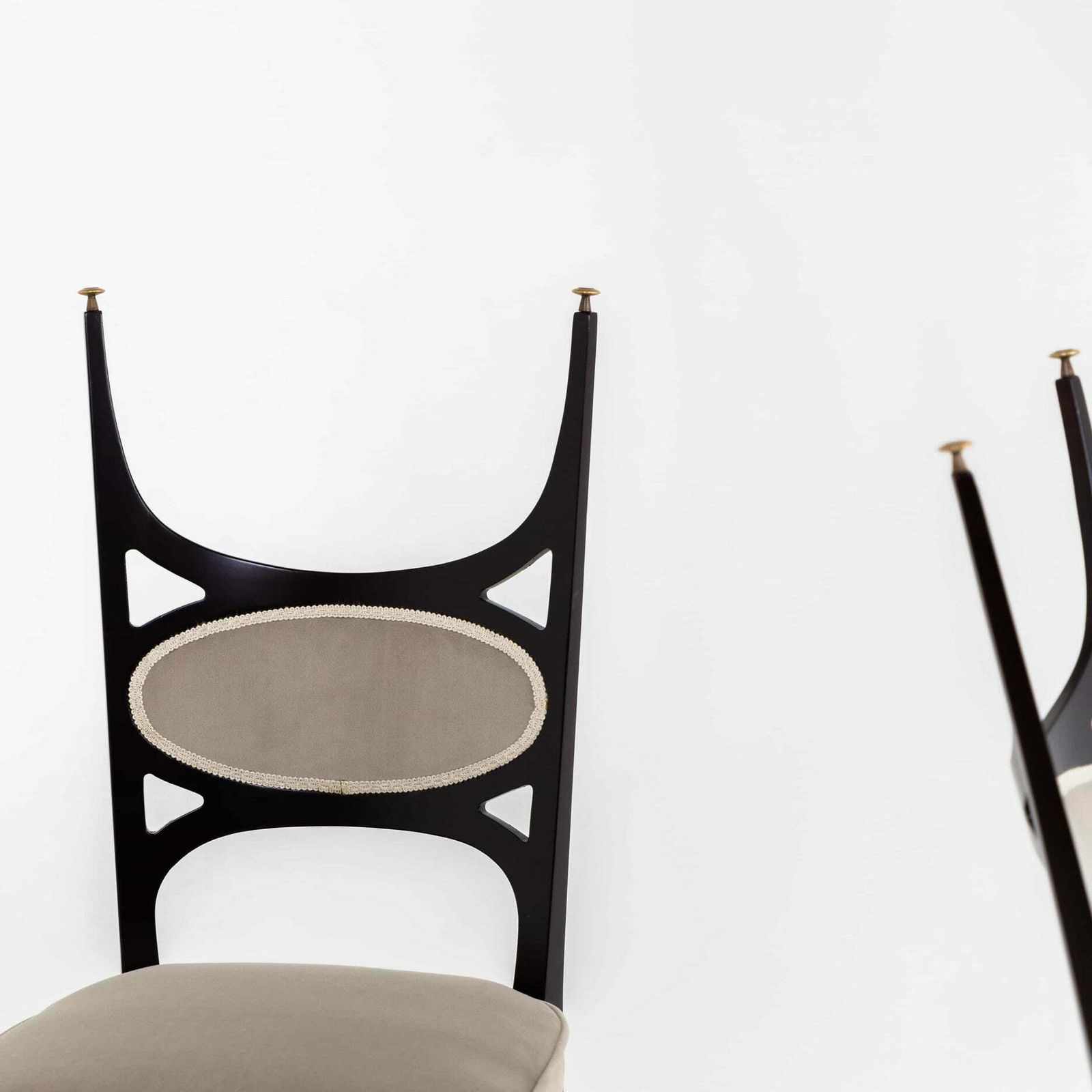 Eetkamerstoelen In De Stijl Van Paolo Buffa, Italië, Ca. Jaren 1950 photo vinterior