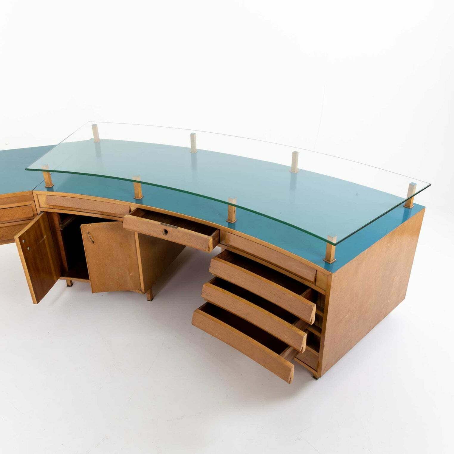 6009.0 Studio Desk, Designed By Vittorio Armellini, Italy Mid 20th Century photo