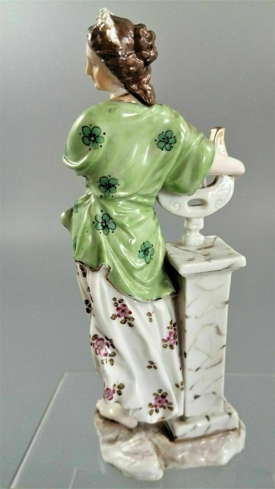Antique Triebner Ens & Eckert , Volkstedt , Porcelain Figurine Of A Muse Holding photo vinterior