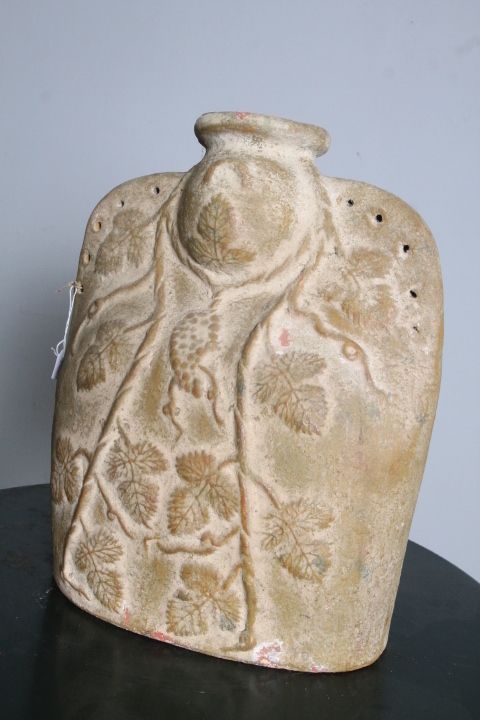Ancient Large Terracotta Pilgrim's Flask From The 17th Century Decorated With A Vine In Relief, Perfect State Of Conservation. Tuscan Emilian Area. photo vintage