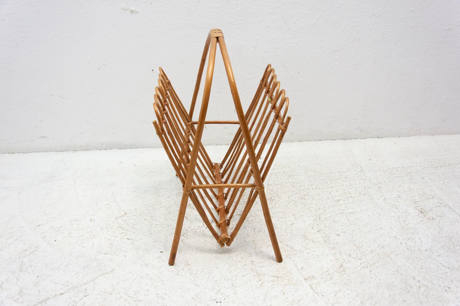Mid Century Rattan Magazine Rack By Jan Kalous For úluv 1960´S Czechoslovakia photo vintage