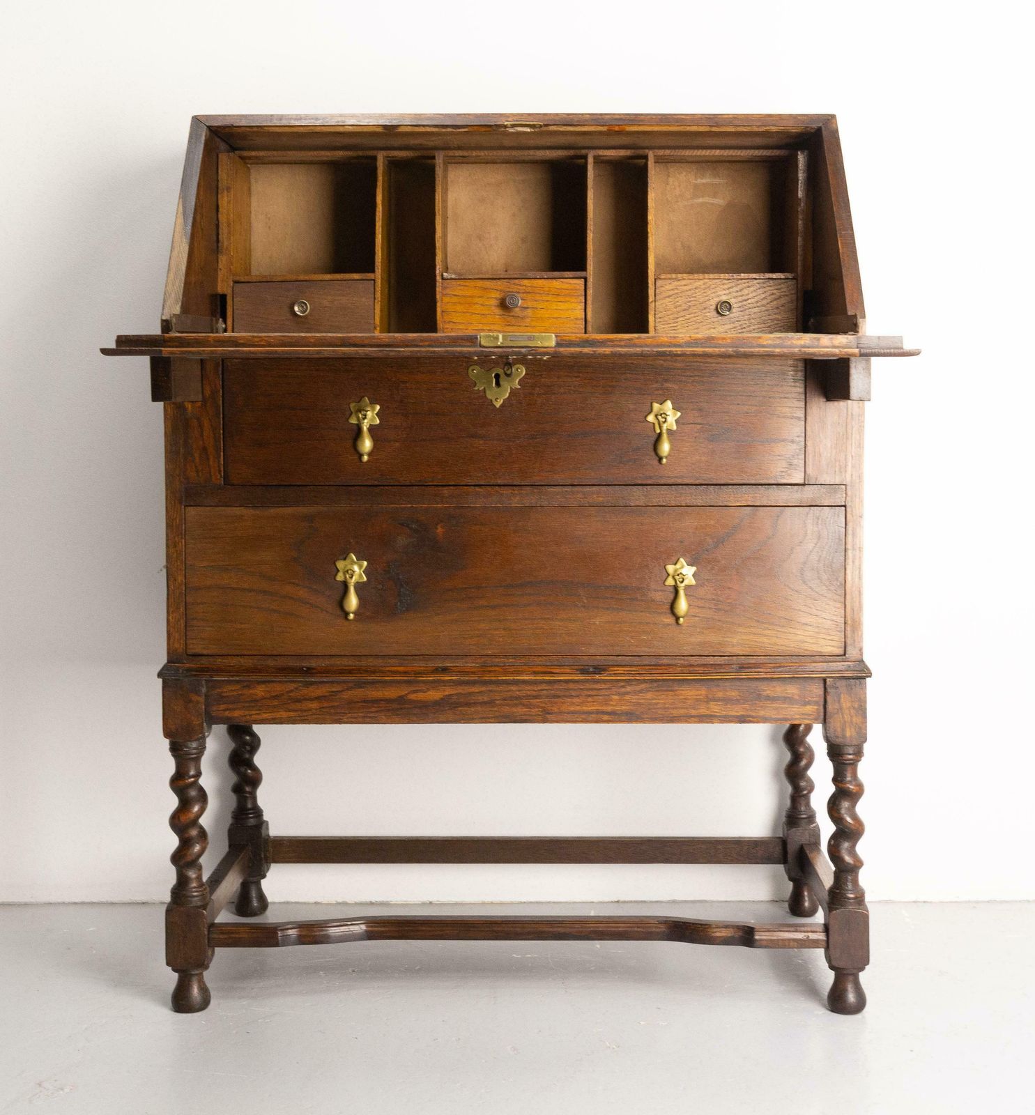 English Buffet Secretaire, Escritoire Cabinet Oak, With Drawers, Circa 1920 photo vintage