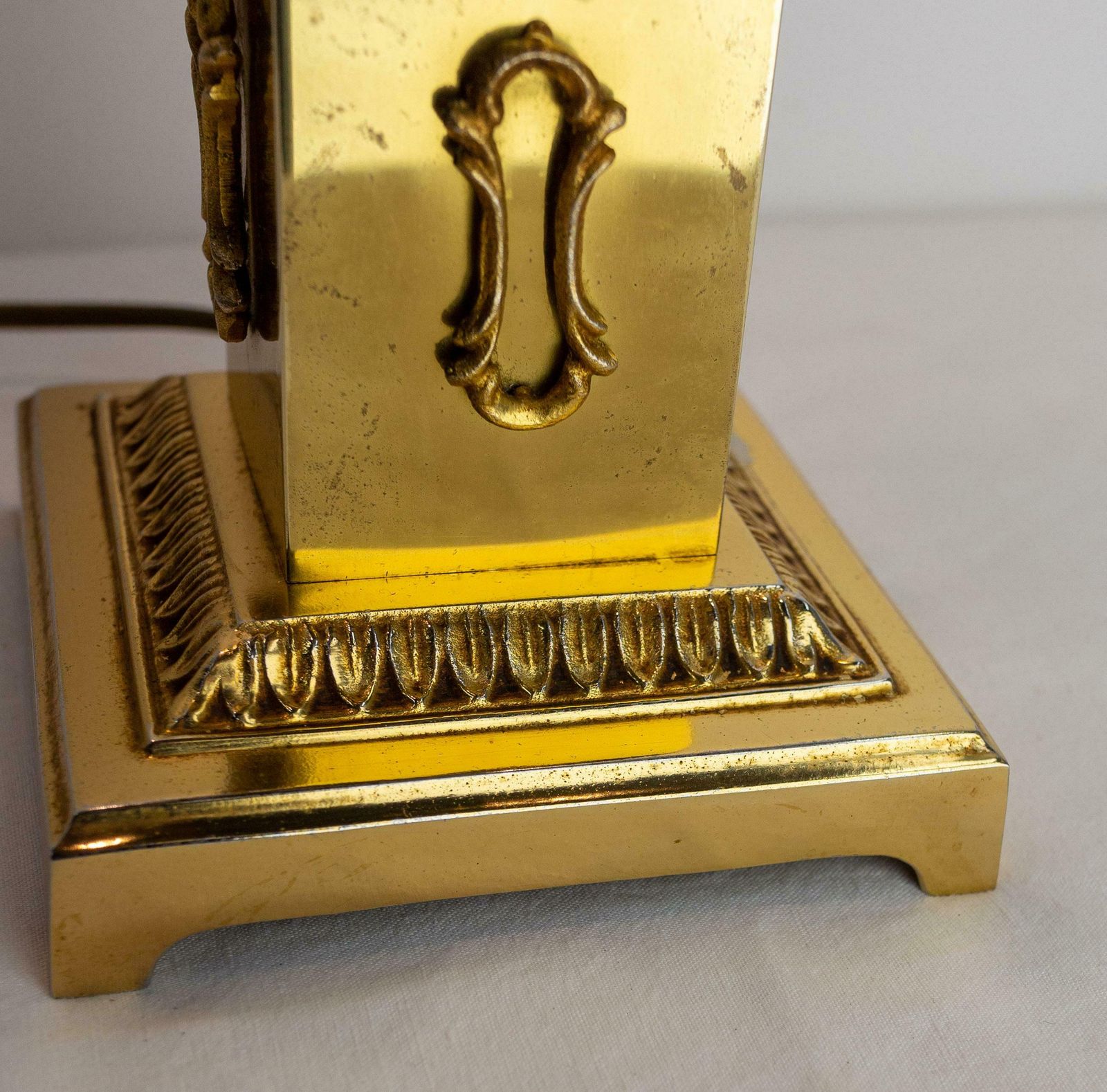 760.0 French Brass Table Lamp With Putti Reading In Front Of A Harp, Mid Century photo