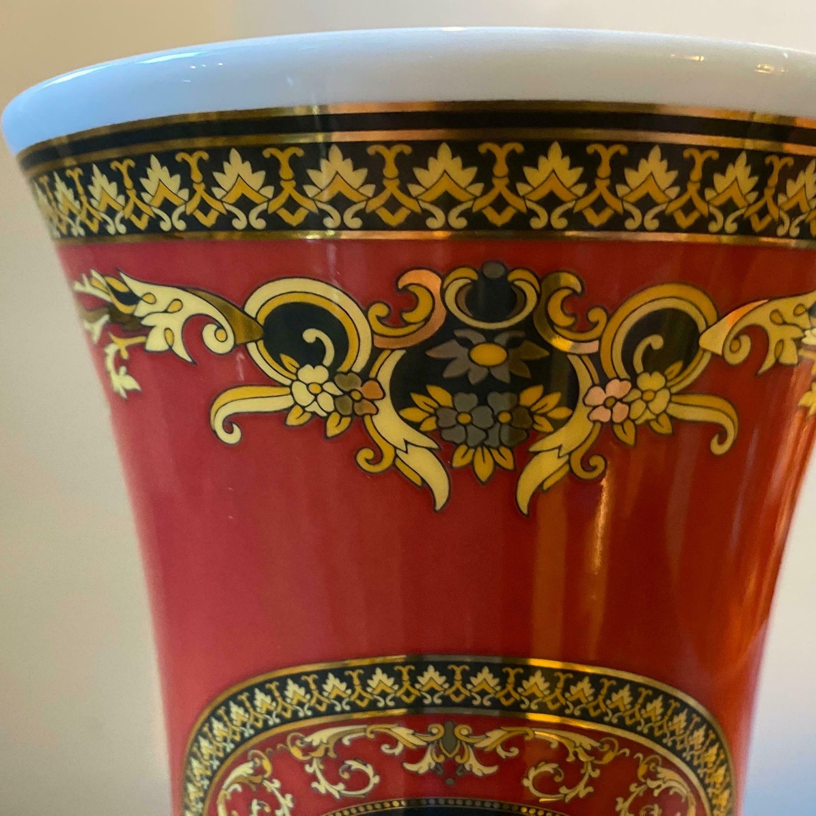 1990s, Iconic Porcelain Medusa Vase Designed By Gianni Versace For Rosenthal photo Home Decor