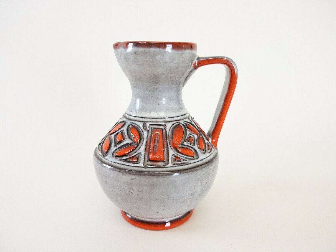 photo furniture Italian Vase By Alvino Bagni   Italian Mid Century Red And White Ceramic Vase With Handle   Made In Italy