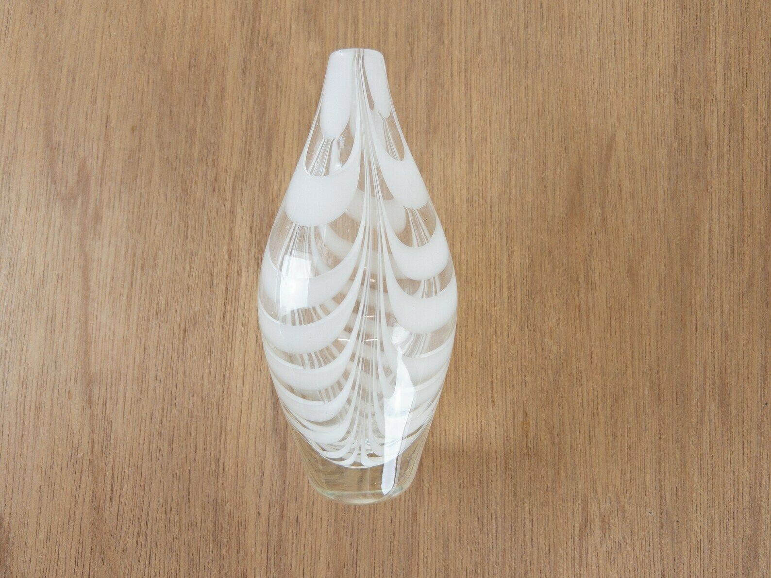 Kumela Riihimäki Finland Filigree Glass Vase, Signed