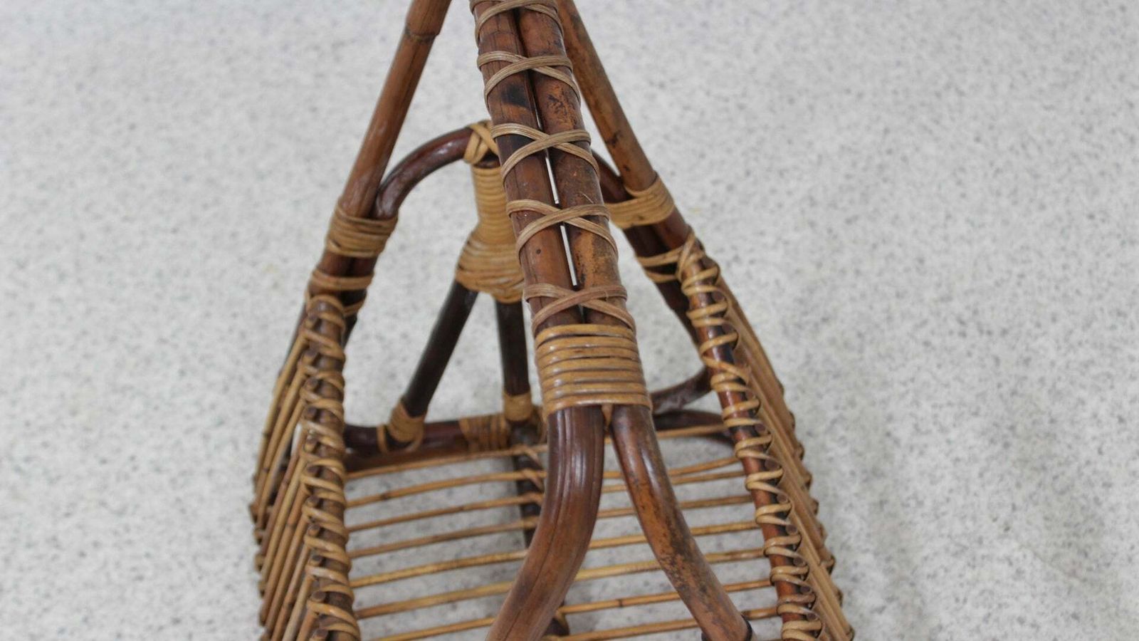 Vintage Rattan Magazine Rack F.Lli Castano 1950s photo vinterior