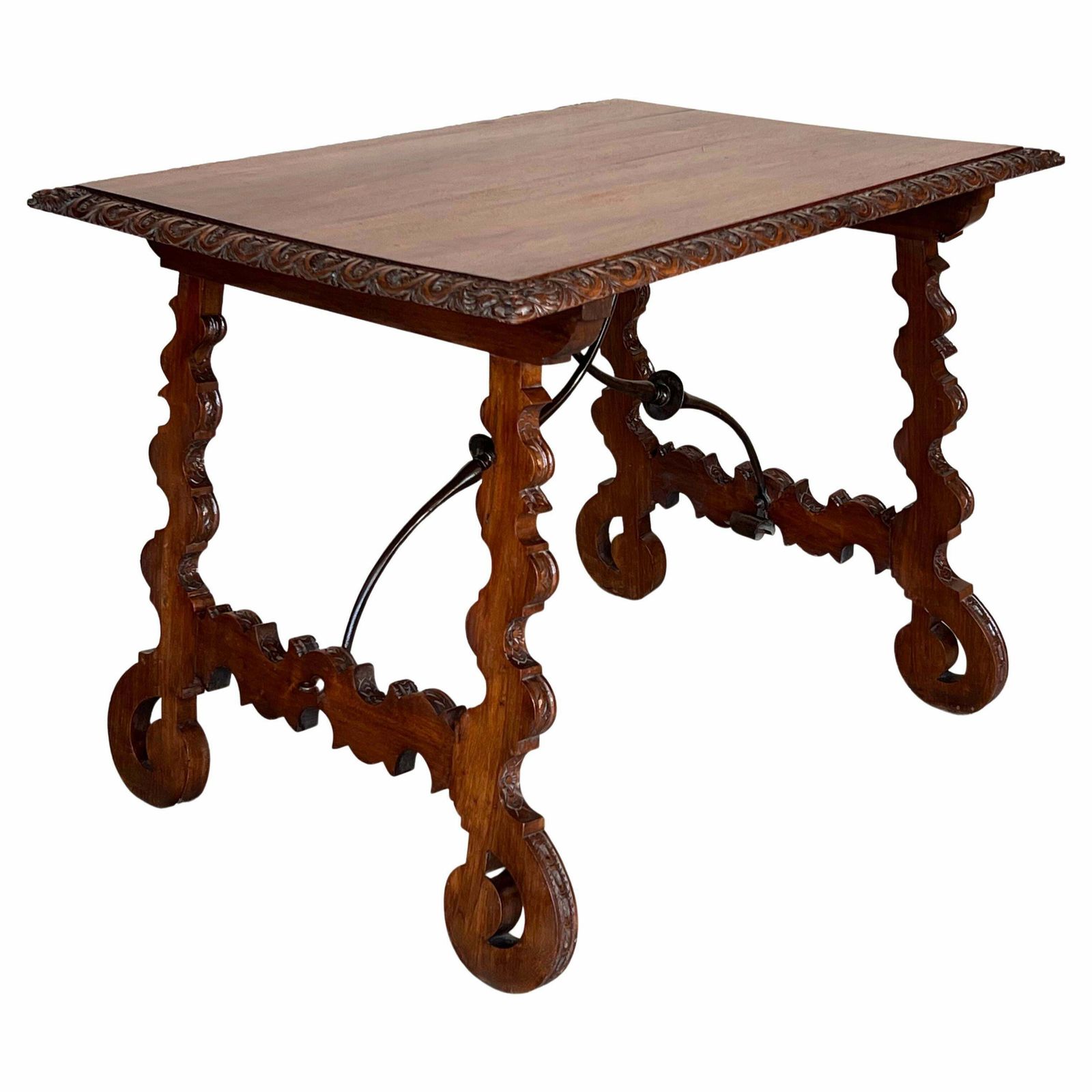 Table d'appoint en noyer, pieds en lyre sculptés, Espagne, XIXe siècle photo furniture