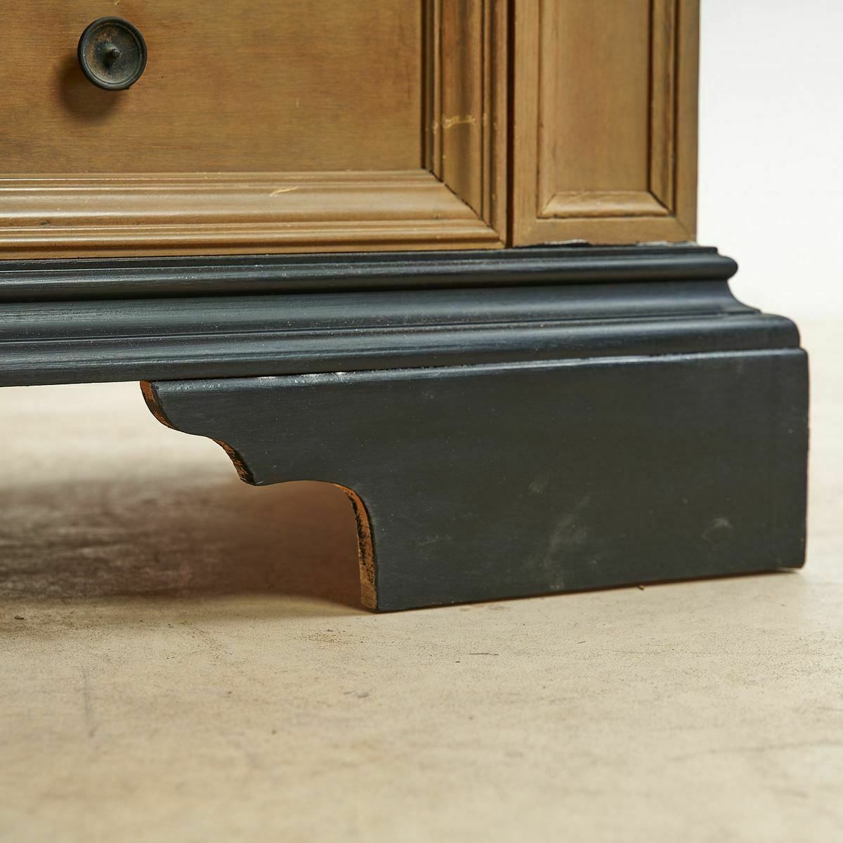 photo furniture Ladekast Met Vier Lades, Zwarte Details
