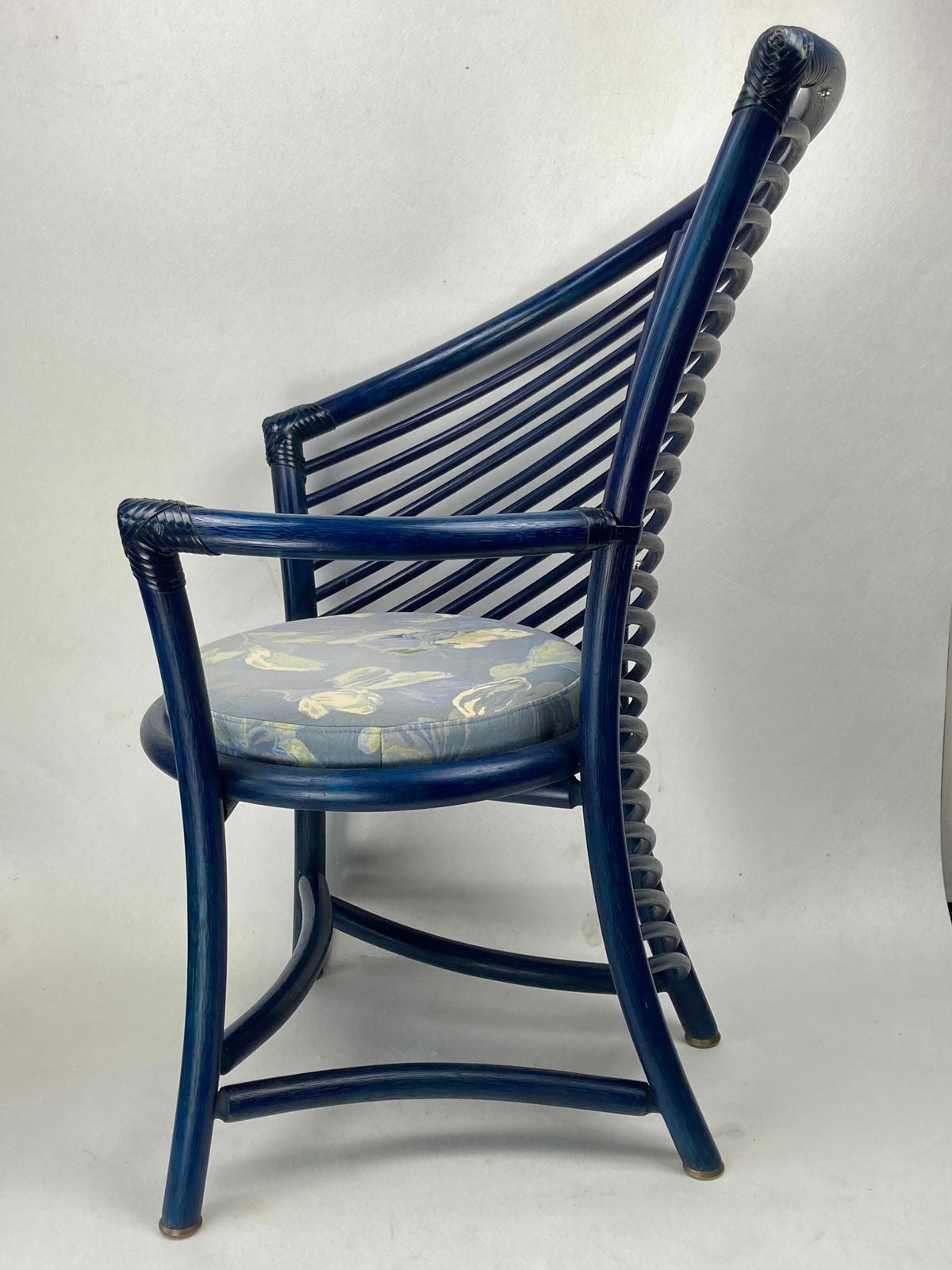Set Of 4 Sculptural Rattan Bamboo Dining Chairs, Flechtatelier Schütz, Germany 1980s photo for sale