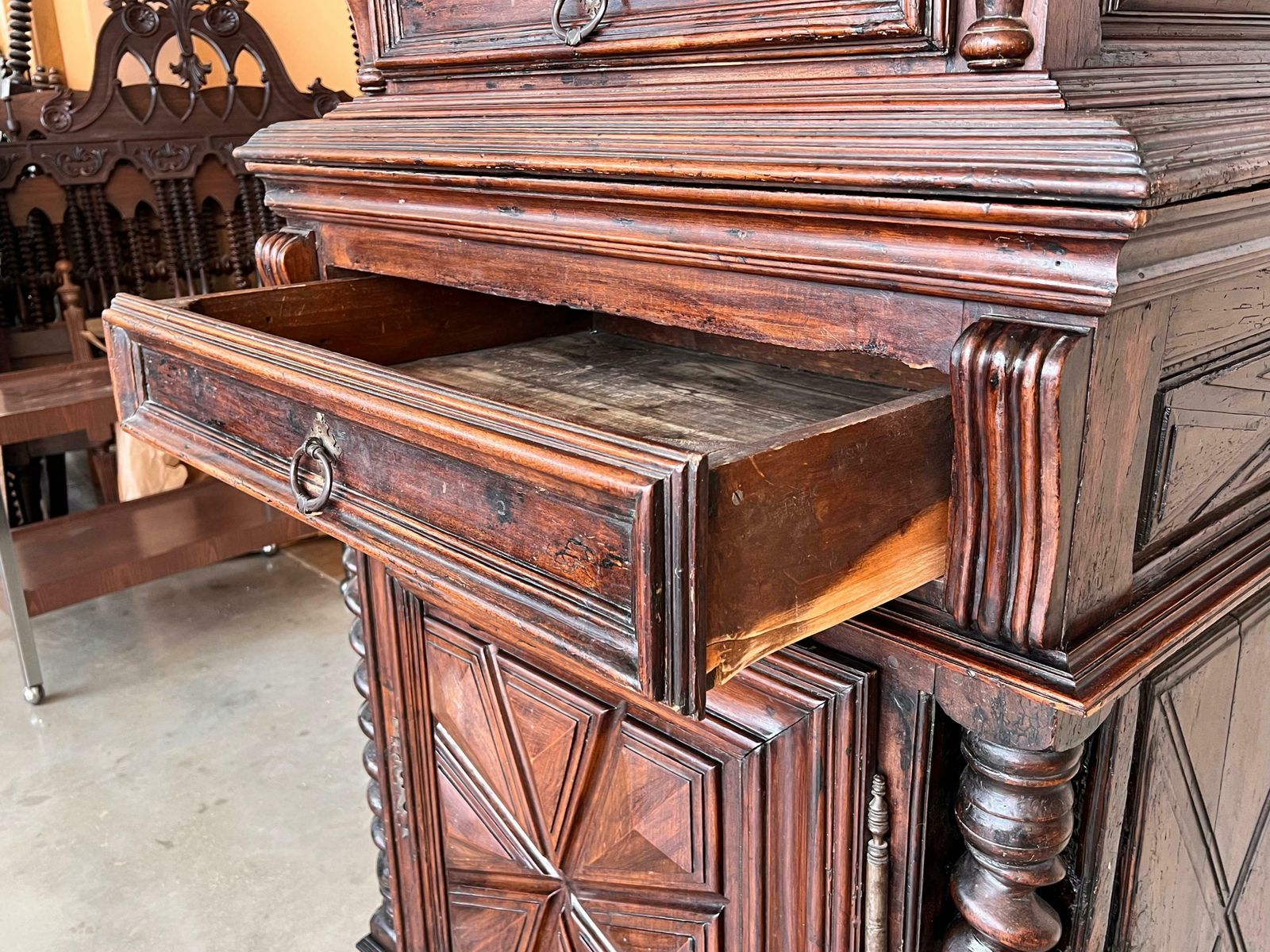 photo vinterior Cabinet à coussin baroque hollandais en chêne, d'époque XVIIIe siècle