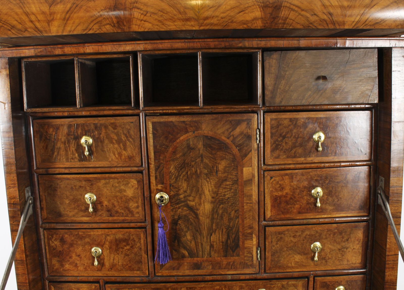 photo vinterior Antique Queen Anne Walnut Secretaire Chest / Escritoire, Circa 1710 18th C