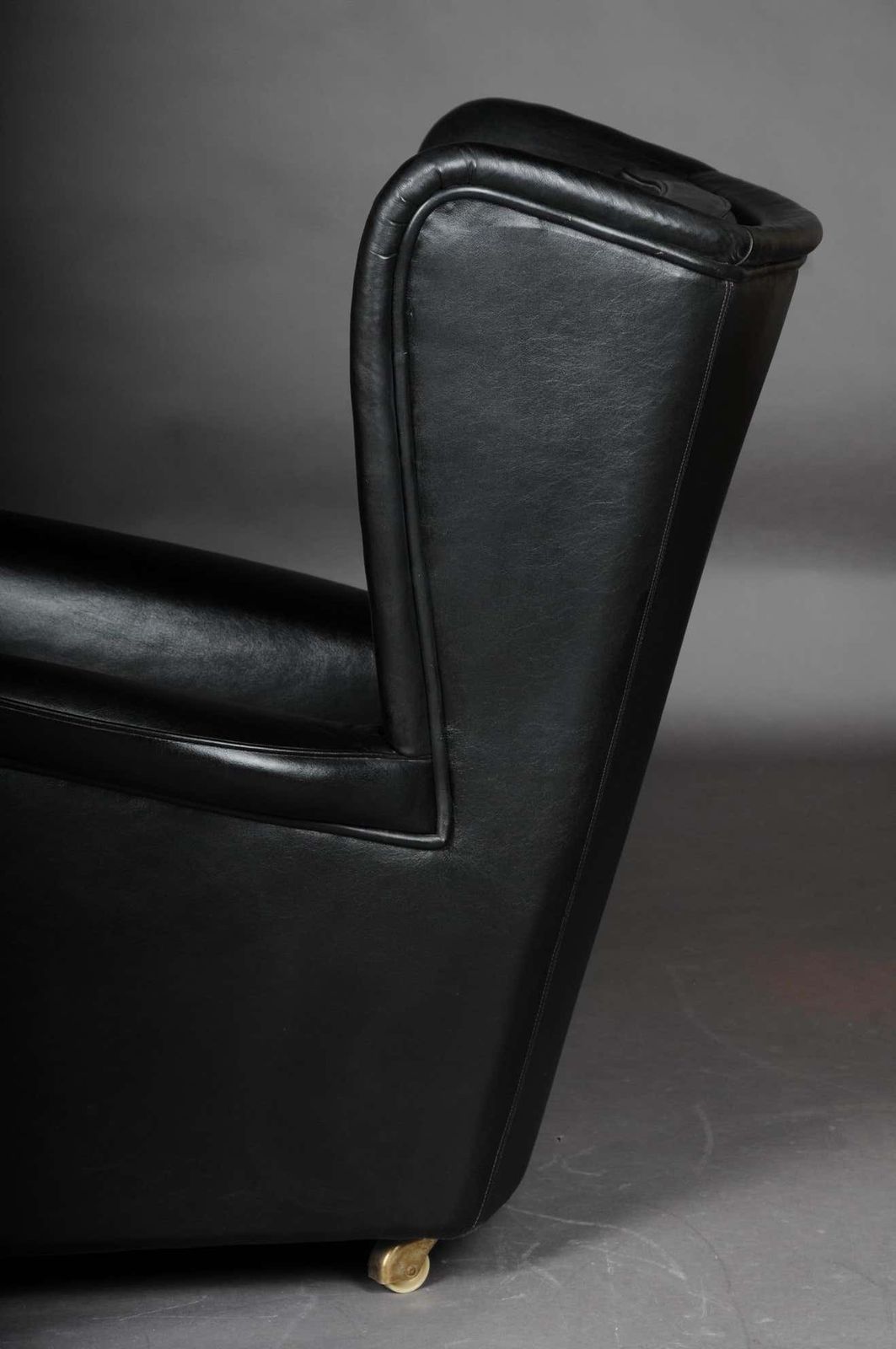 photo for sale Vintage Leather Club Chair, Upholstered 1960s 1970s, England London