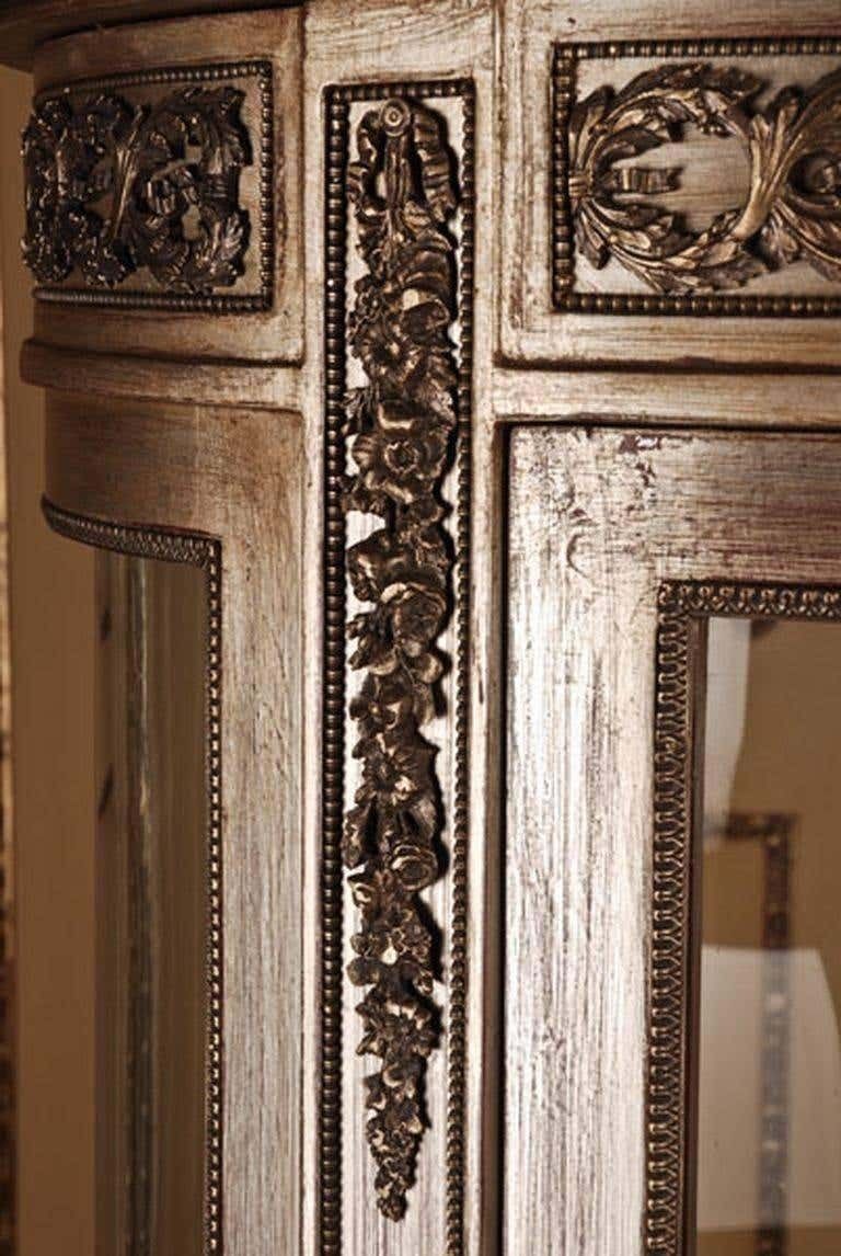 20th Century Louis XVI Classicist Style French Salon Vitrine photo vinterior