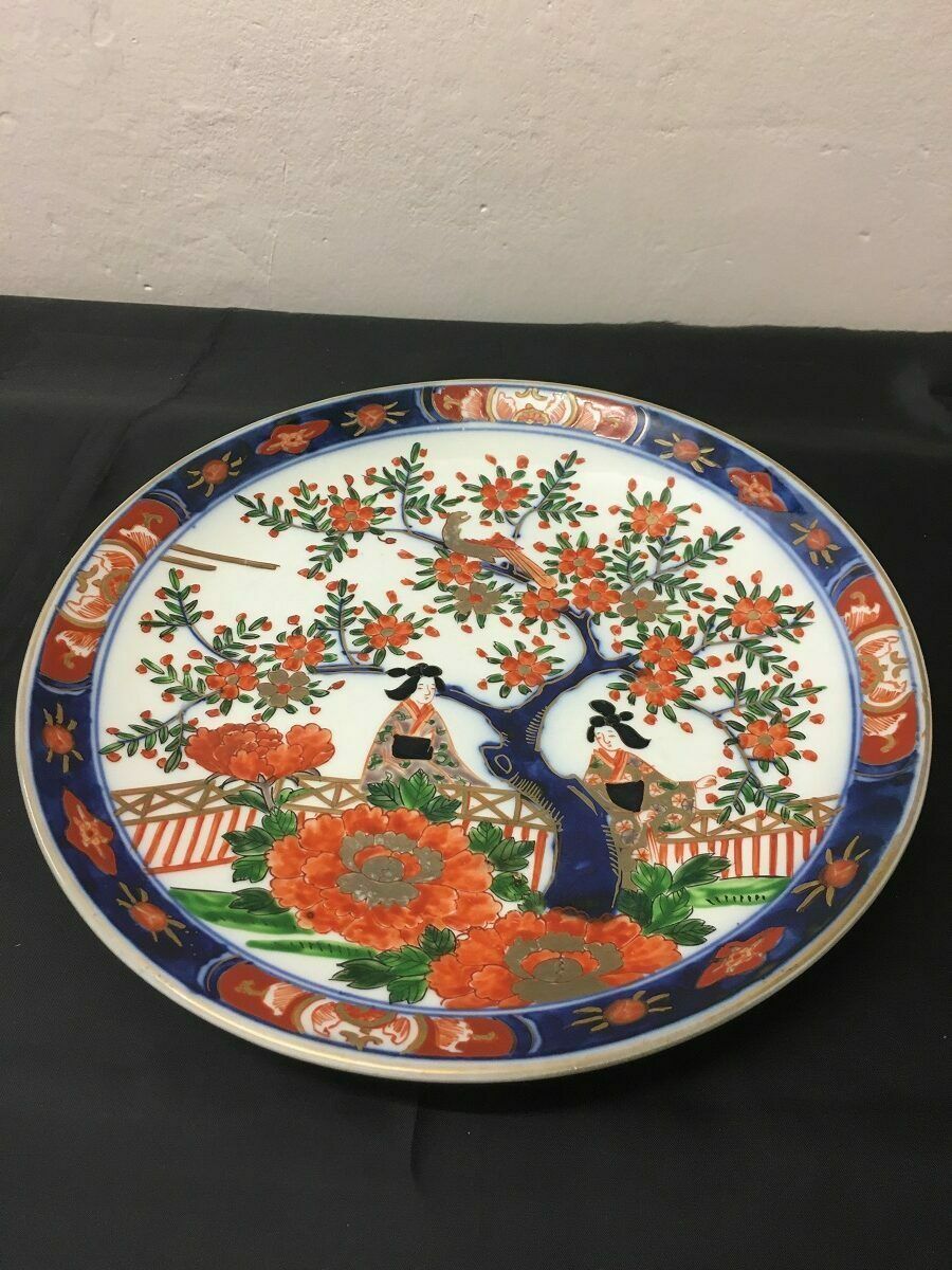 Imari Plate / Japan, 1600s, Antique photo furniture
