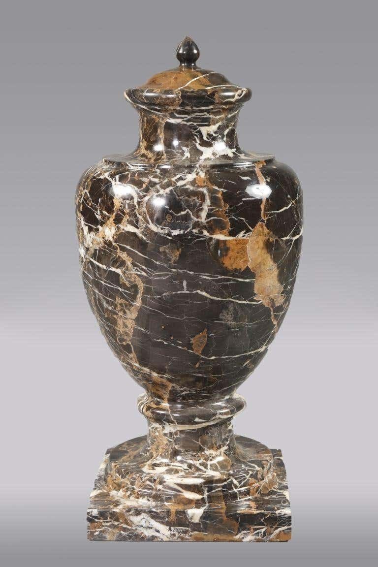 photo furniture 20th Century Decorative Lid Vase In The Style Of Classicism