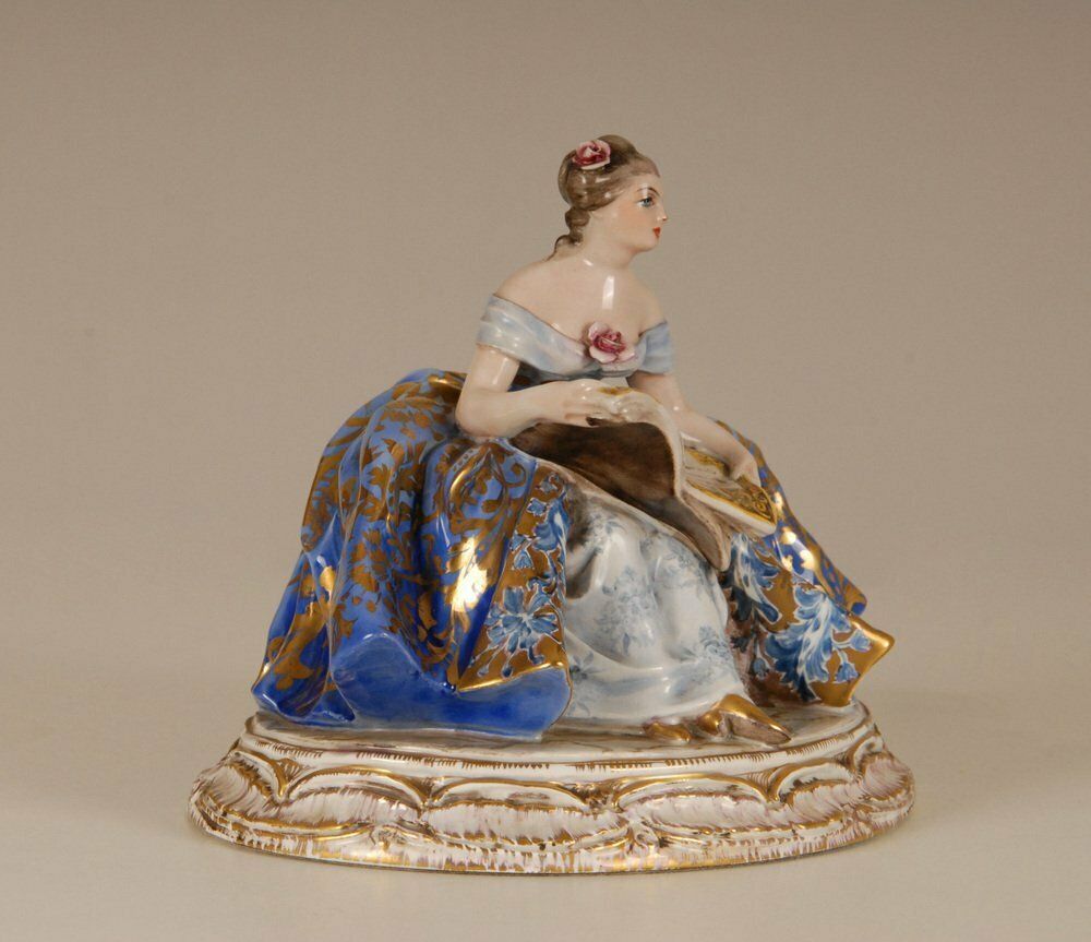 Italian Porcelain And Ceramic Figurine Of Lady By Guido Cacciapuoti photo vintage