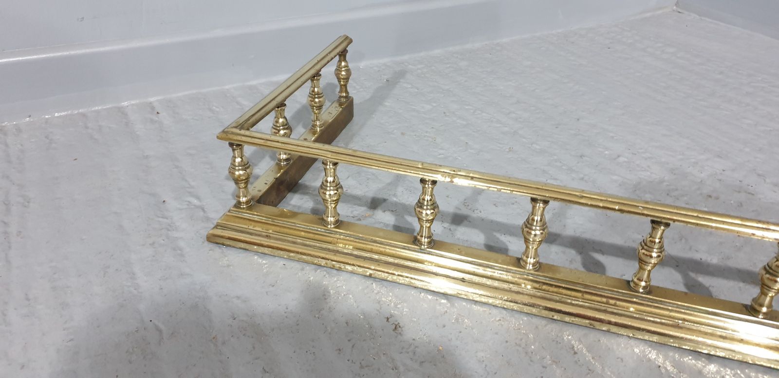 Very Good Victorian Brass Fender photo for sale