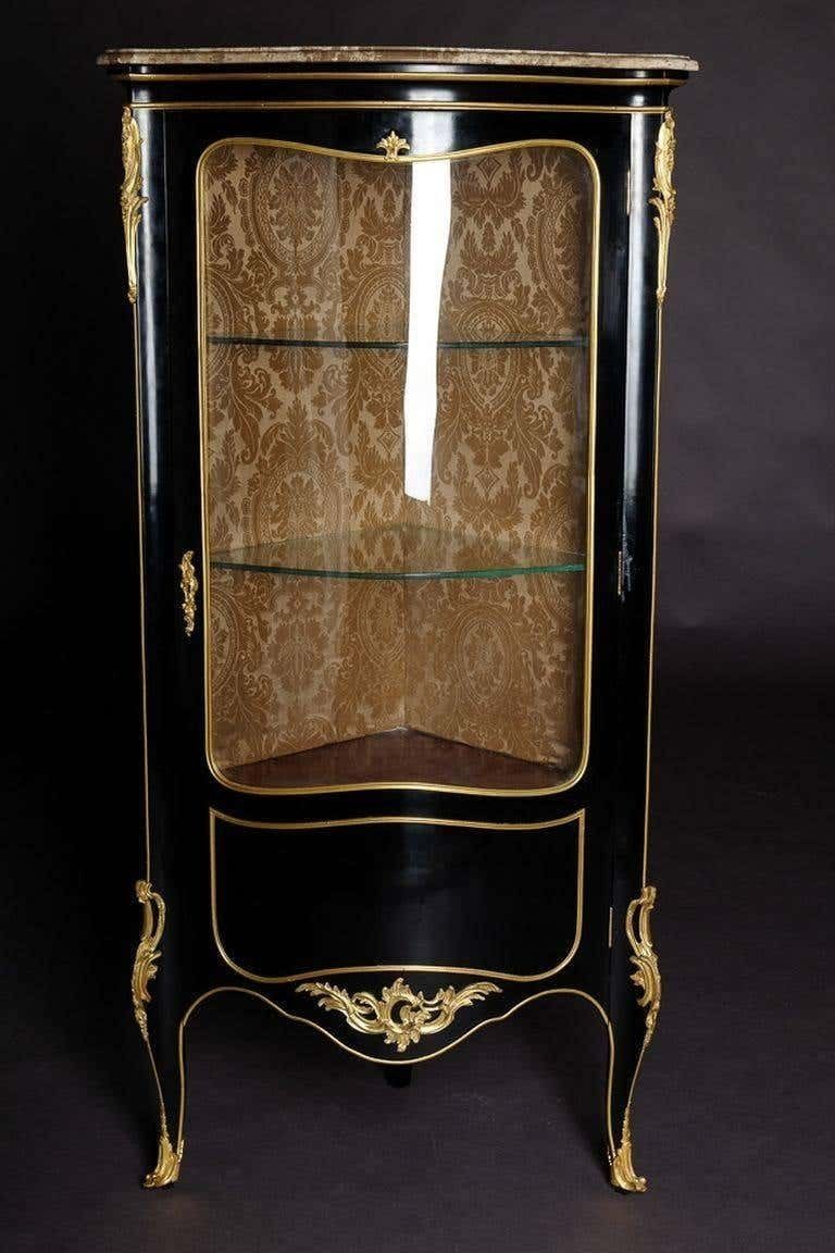 20th Century Louis XV Style Piano Black Corner Vitrine photo furniture