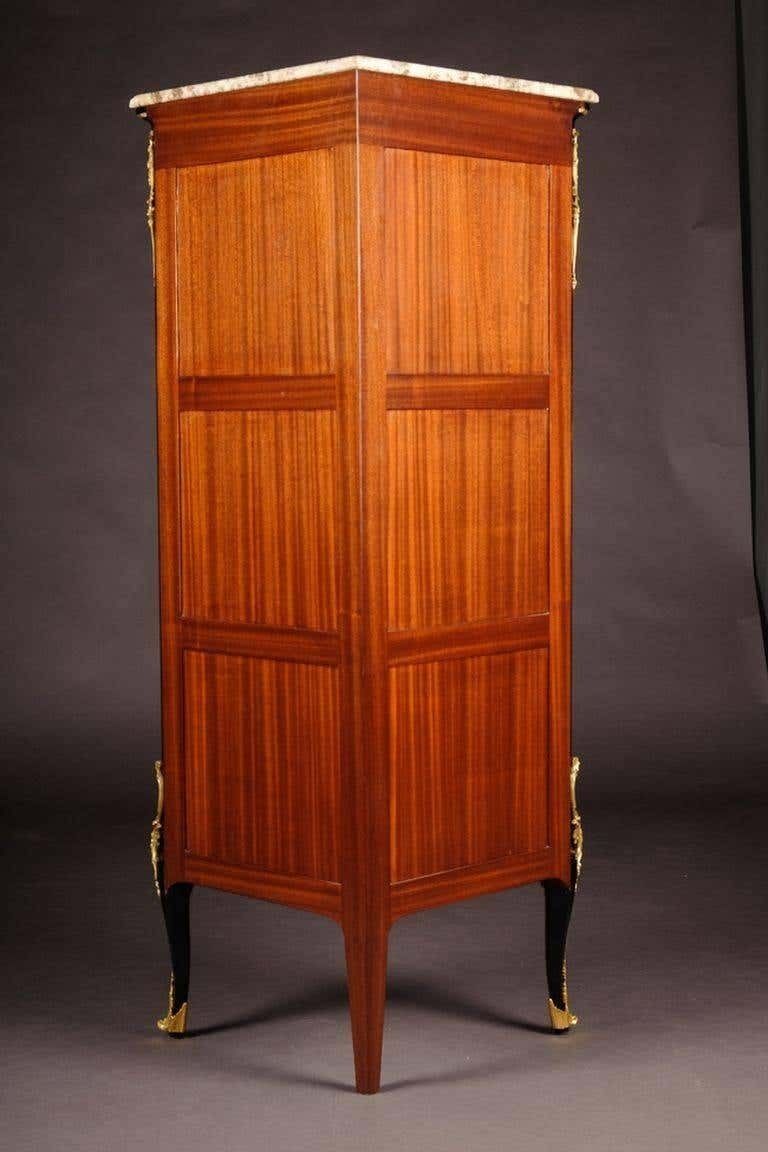 photo furniture 20th Century Louis XV Style Piano Black Corner Vitrine