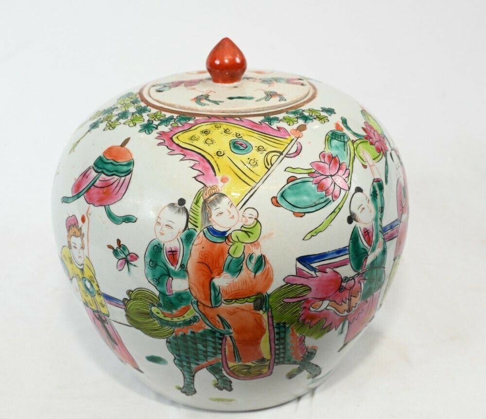 Chinese Porcelain Lidded Pot Famille Vert photo furniture