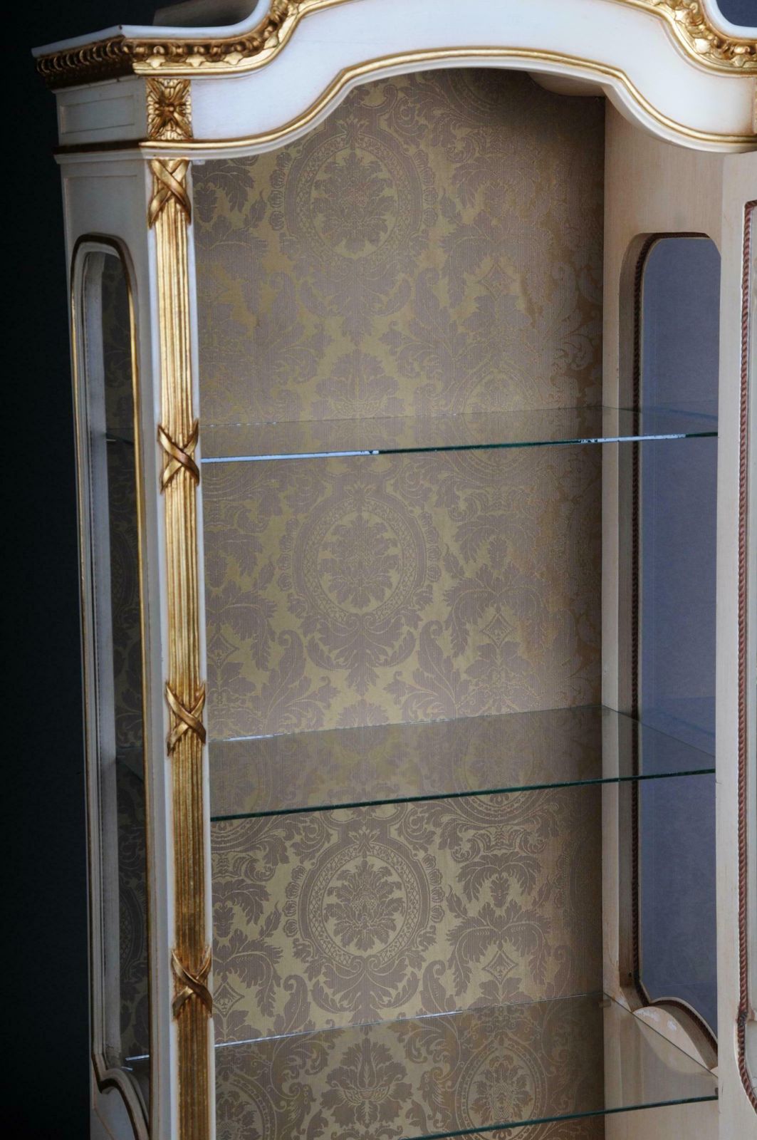 photo for sale 20th Century Elegant French Louis XVI Style Showcase