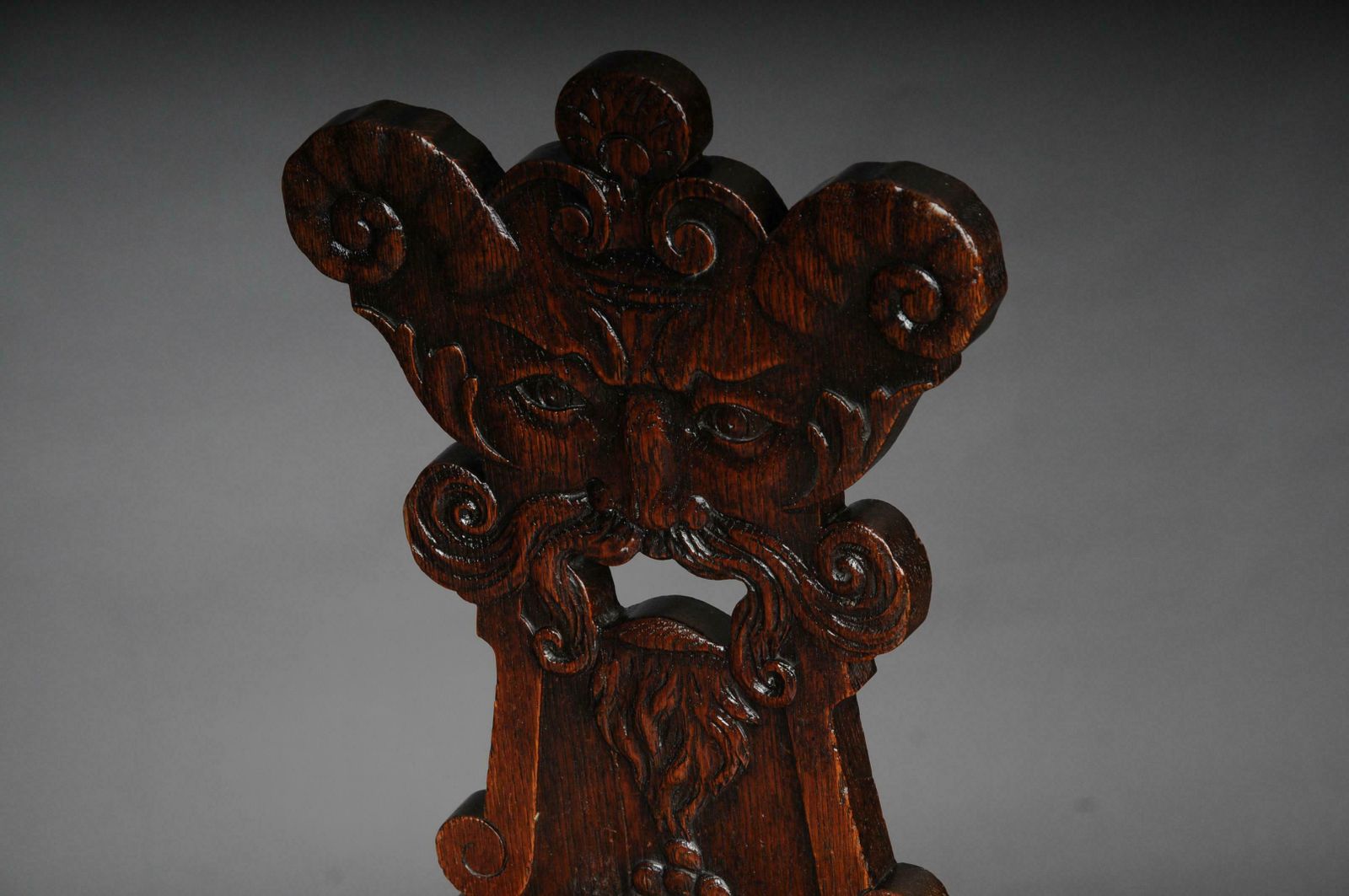 photo furniture Antique Neo Renaissance Board Chair Historicism Circa 1870, Oak C