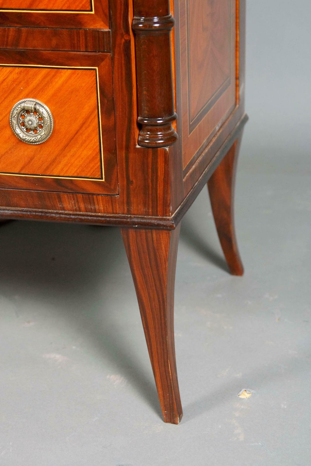 20th Century Classicist Style Tulip Mirror Commode photo buy
