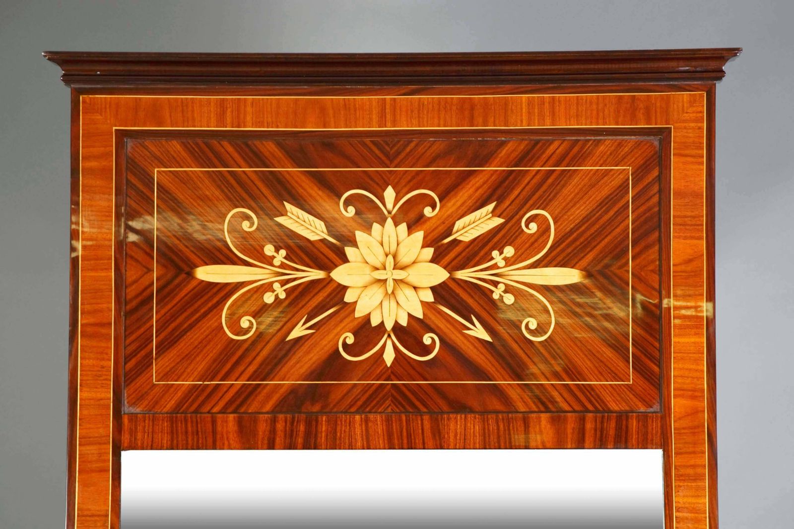 photo furniture 20th Century Classicist Style Tulip Mirror Commode