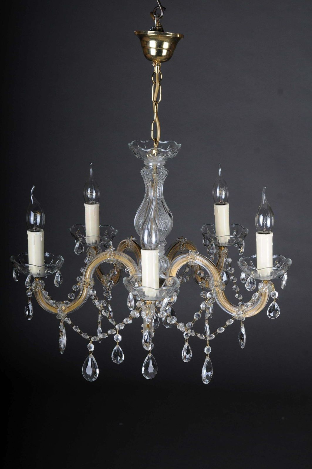 20th Century Beautiful Maria Theresia Chandelier Lamp photo Lighting