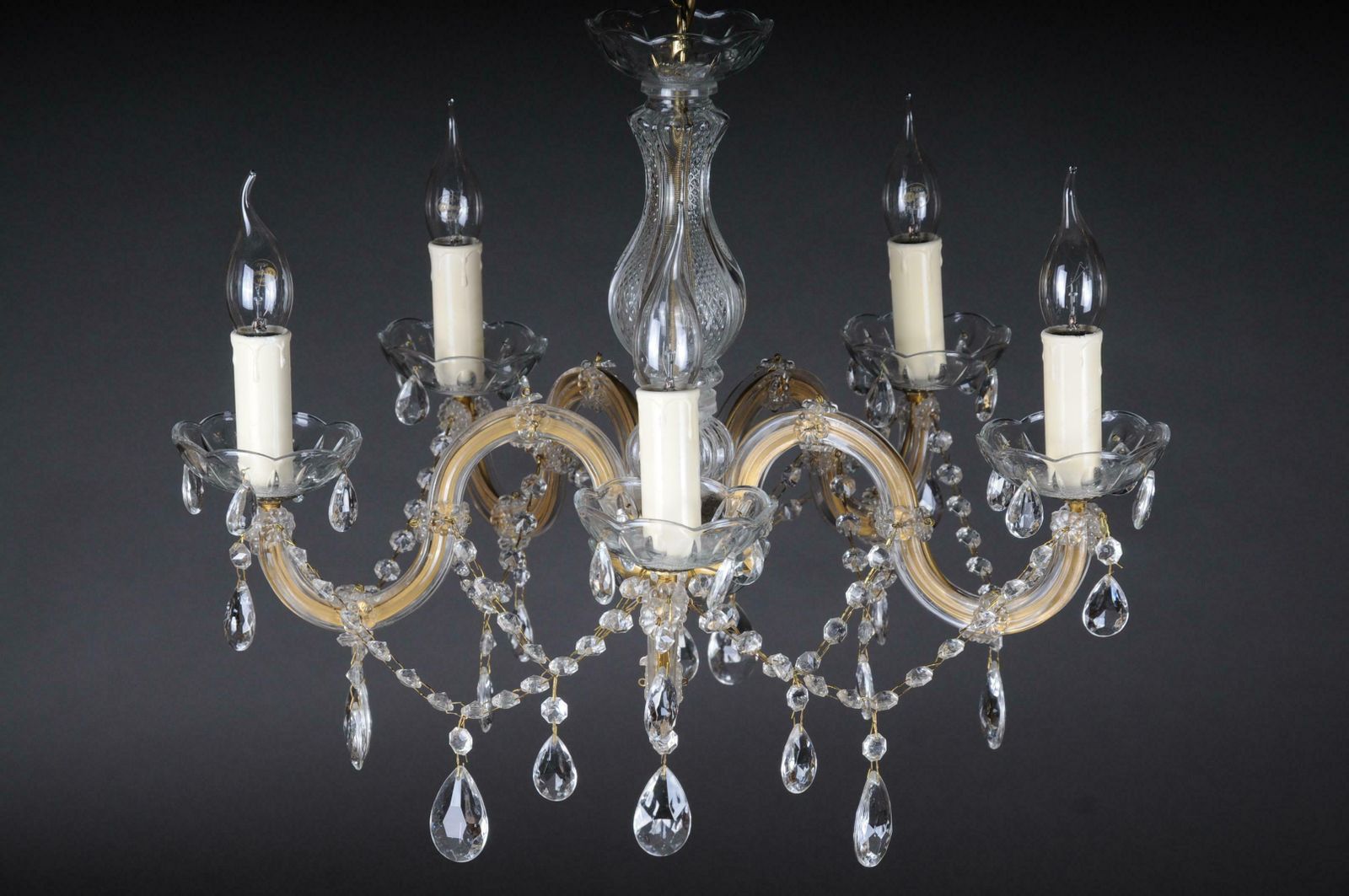 20th Century Beautiful Maria Theresia Chandelier Lamp photo 1536.0