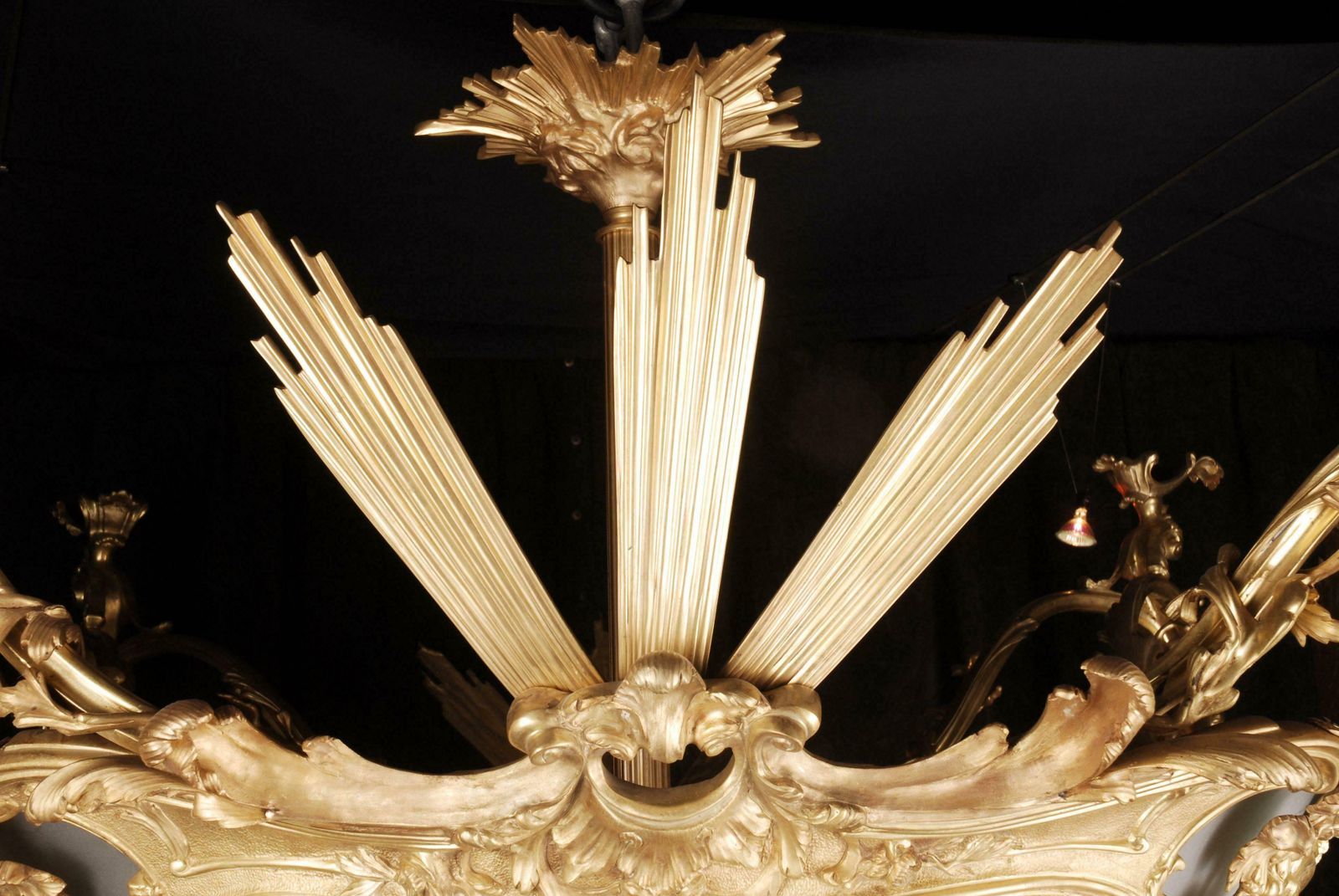 20th Century Louis XV Style Cast Bronze Candelabra Chandelier photo Lighting