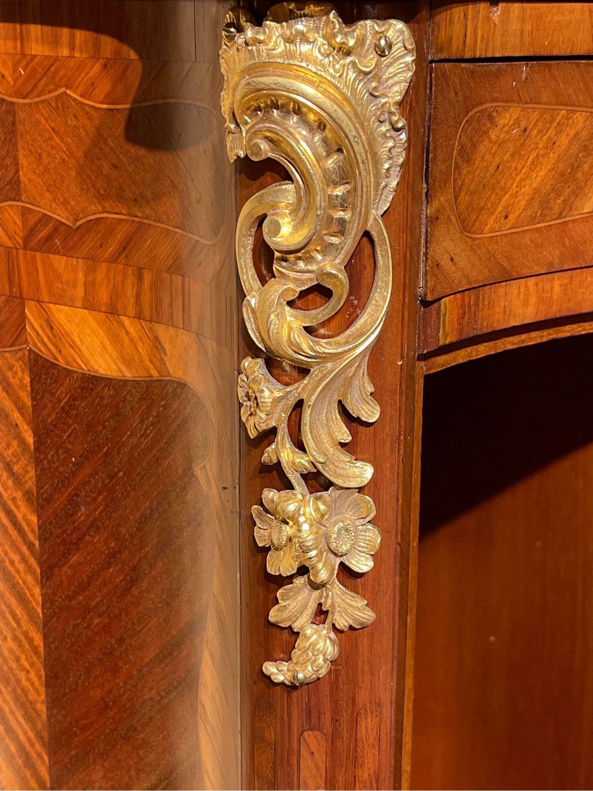 Unique French Chest Of Drawers In Louis XV, Paris photo 4307.0