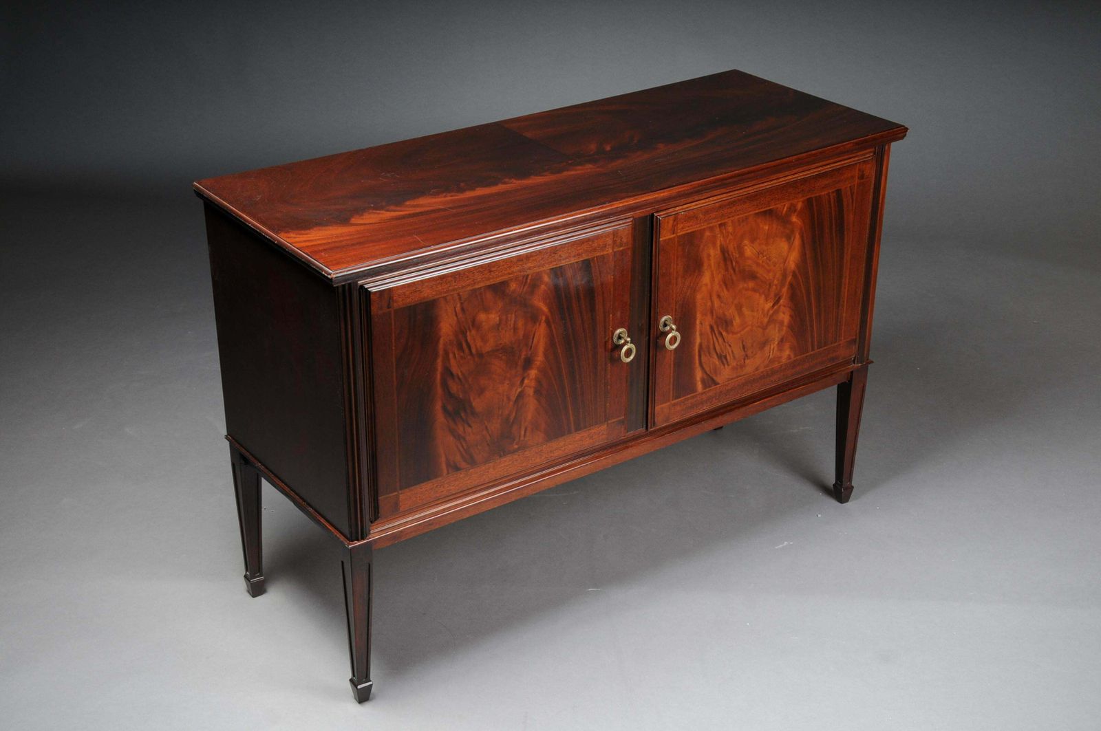 Nice English Sideboard / Chest Of Drawers, 20th Century photo 1611.0