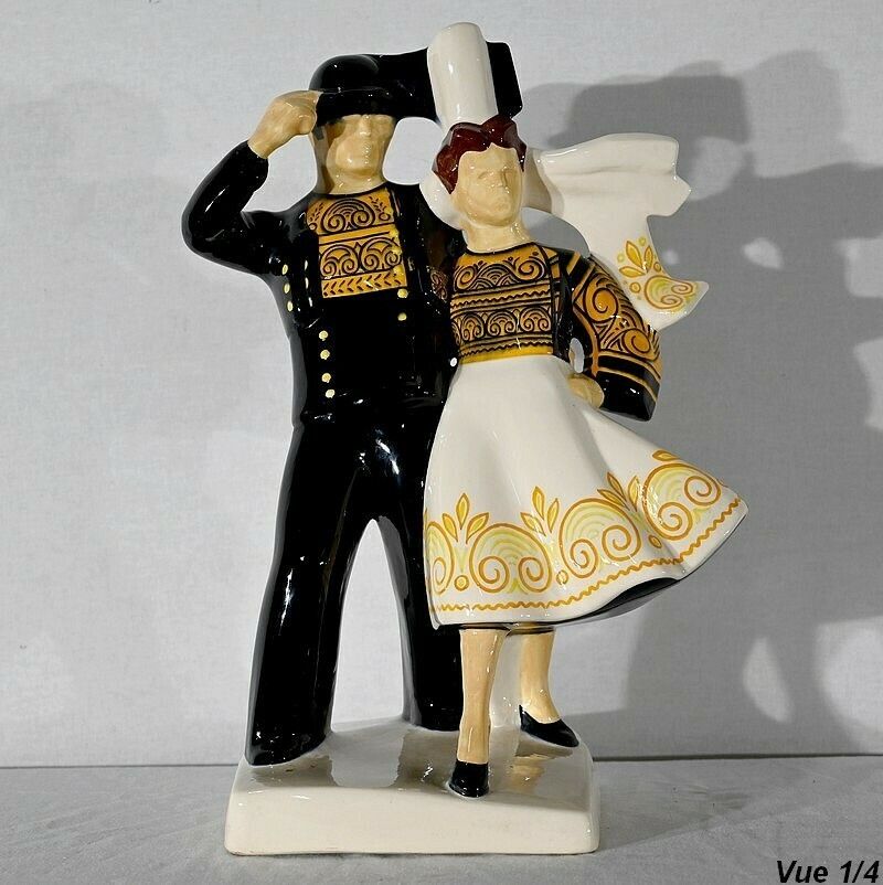 “Couple Of Bigoudens Dancers” Earthenware, By R.Micheau Vernez, Manufacture Henriot Quimper – Mid 20th Century photo Home Decor