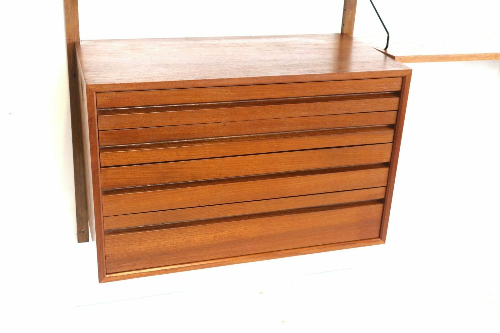 3287.44 Large Vintage Wall System By Poul Cadovius Made In The 1960s photo