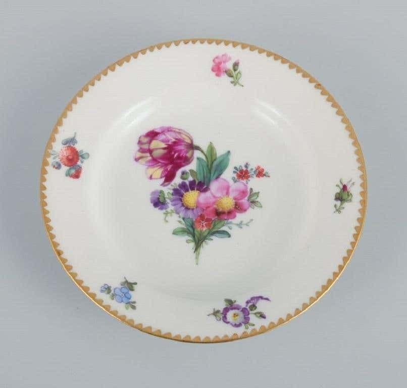 B&G, Bing & Grondahl Saxon Flower. Six Cake Plates Decorated With Flowers photo Home Decor