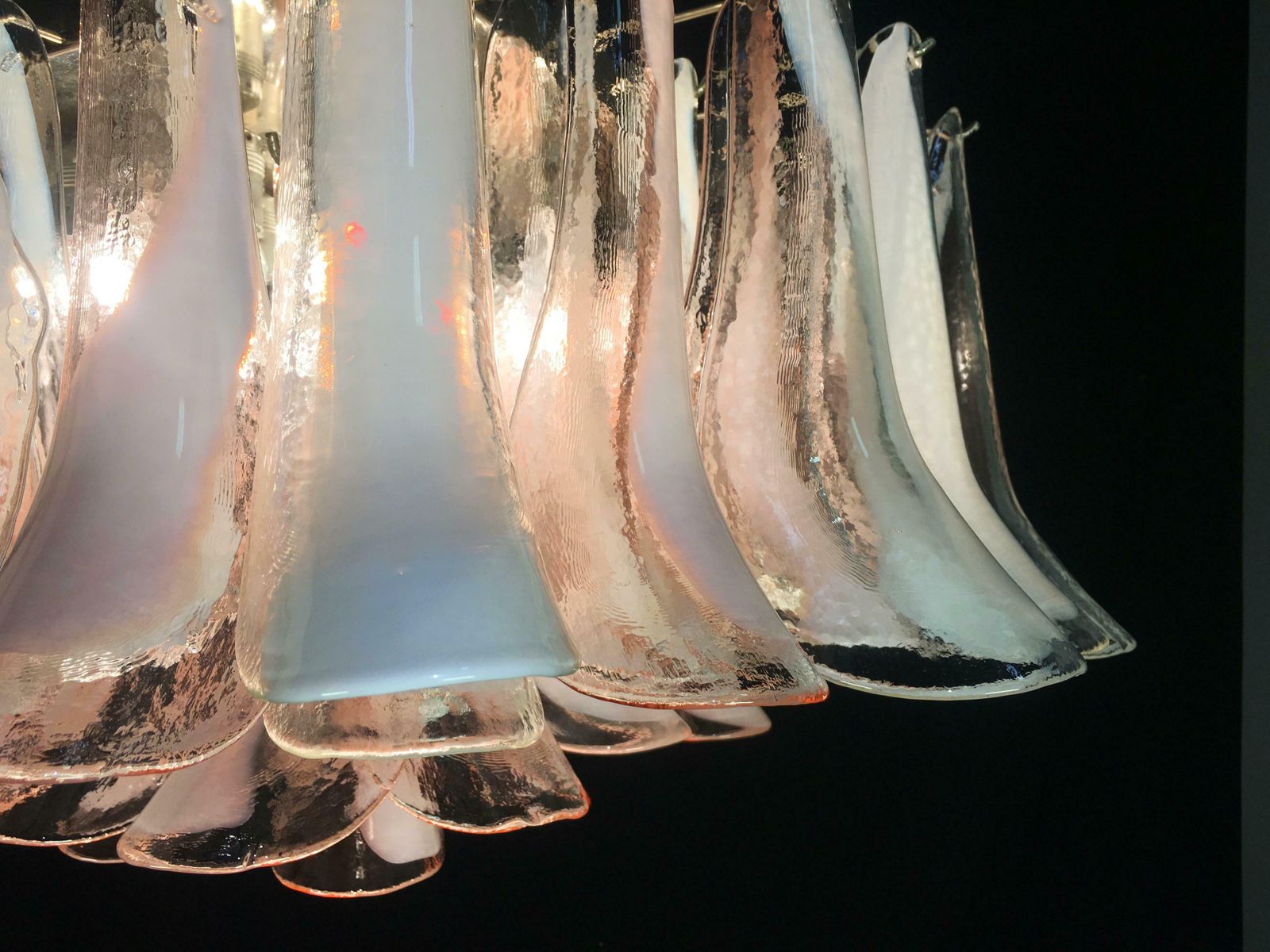 photo vinterior Flamingo'' 64 Petal Italian Chandeliers Ceiling Lights, Murano