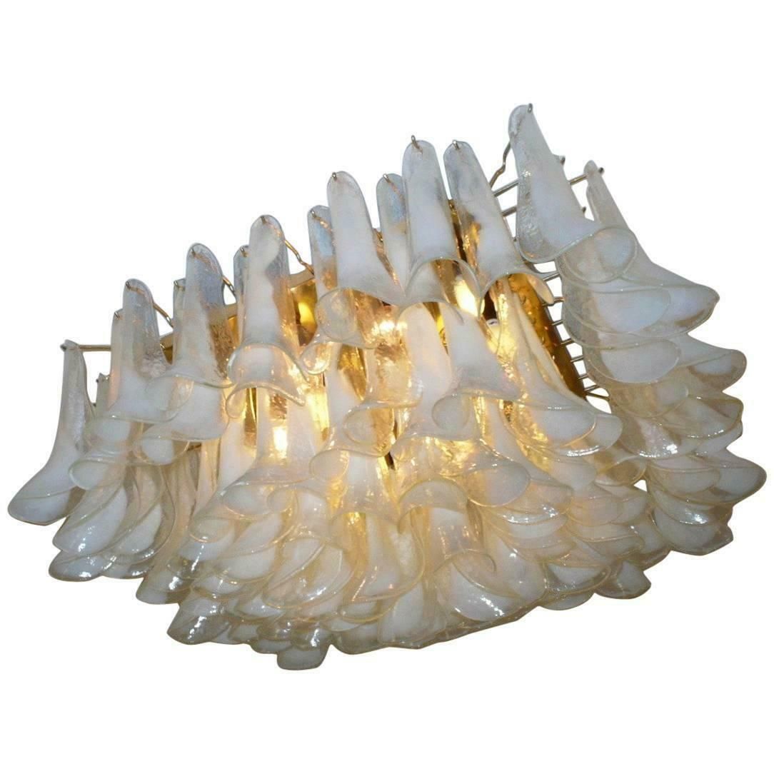 Spectacular Petal Chandelier, Murano photo vinterior