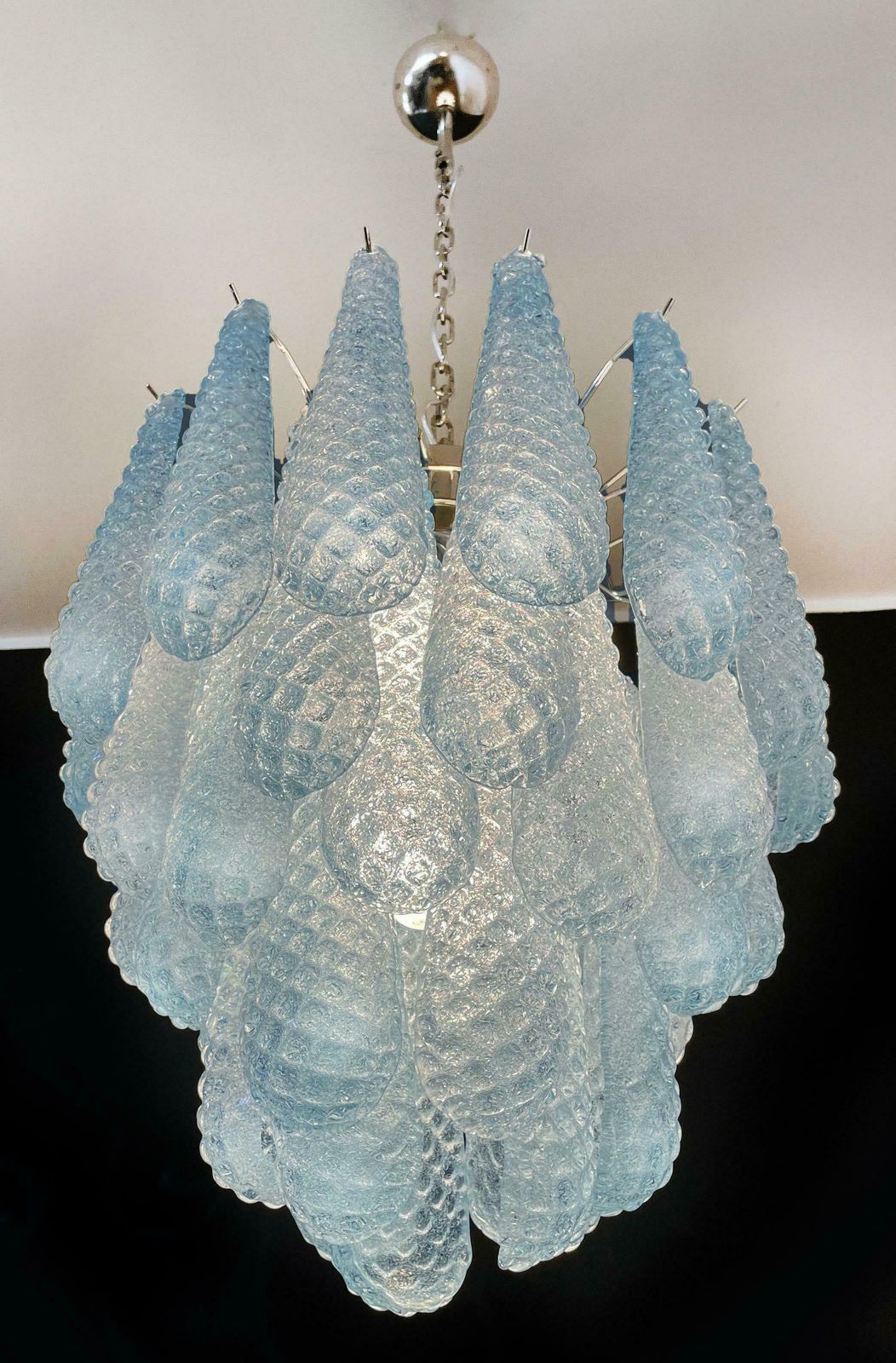 photo vintage Fascinating Pair Of Italian Murano Glass Chandeliers