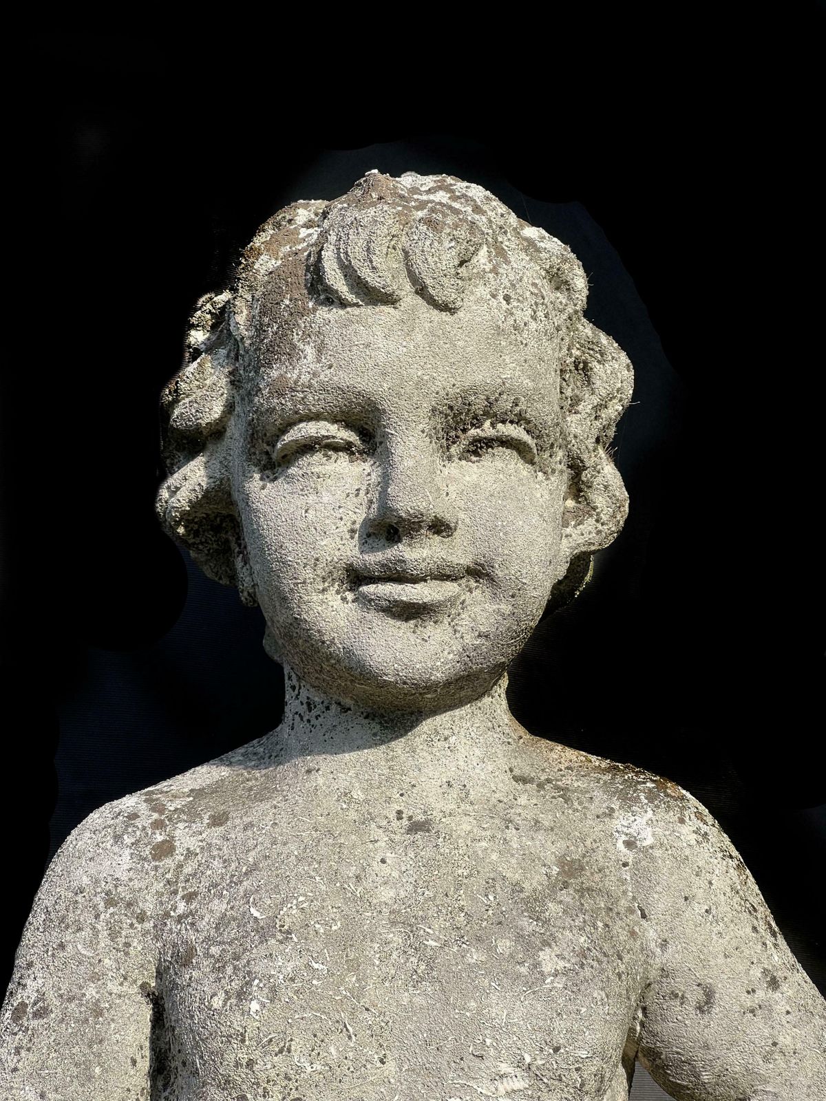 7269.0 Puer Mingens, Charming Garden Sculpture In Vicenza Stone, 1960 photo