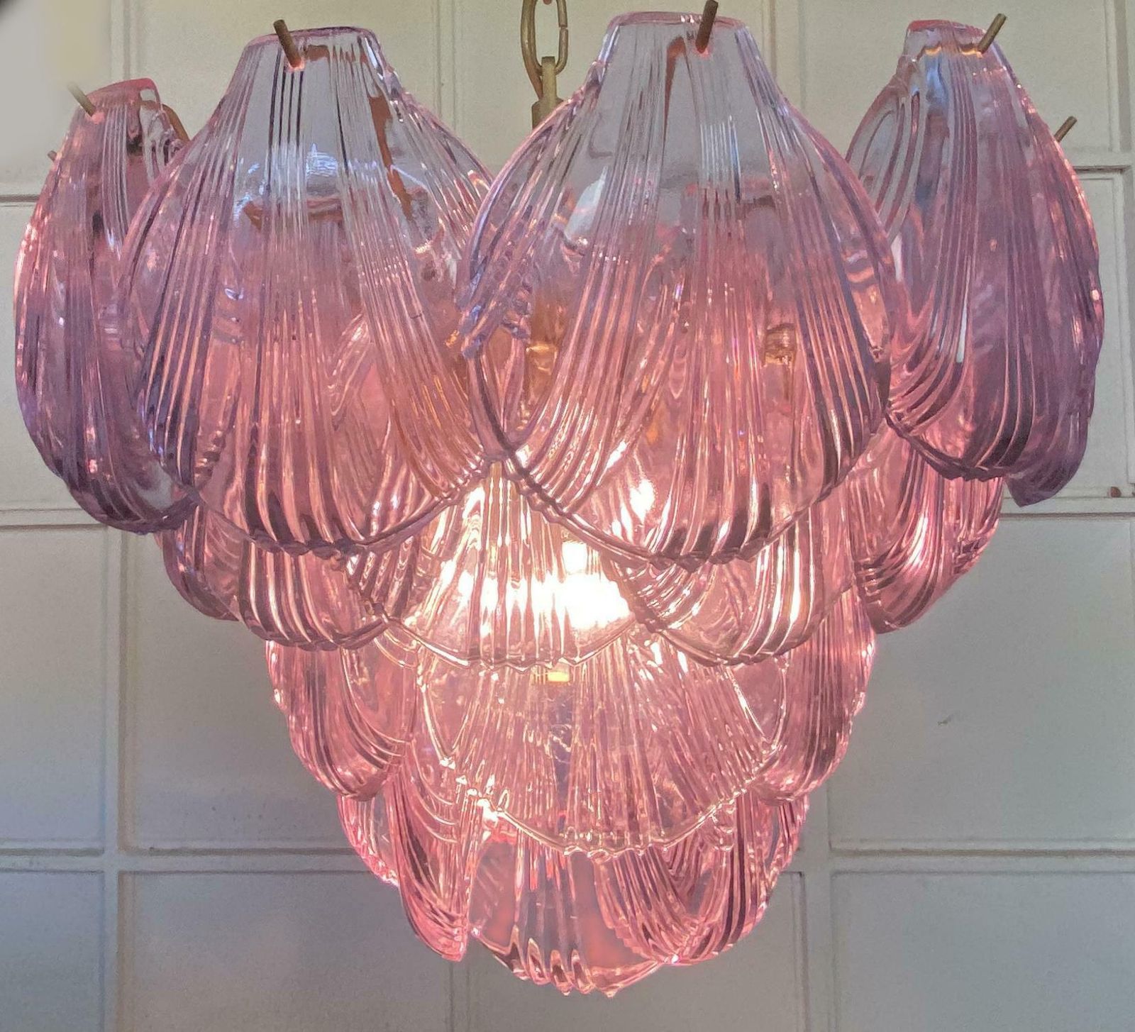 Pair Of Italian Pink Shell Chandeliers, Murano photo vintage