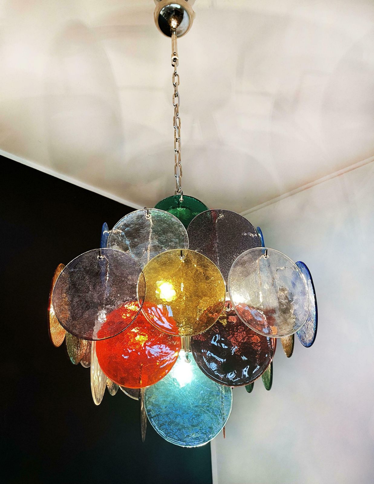 photo vinterior Pair Charming Mid Century Arlecchino Italian Disc Chandeliers, Murano, 1990s