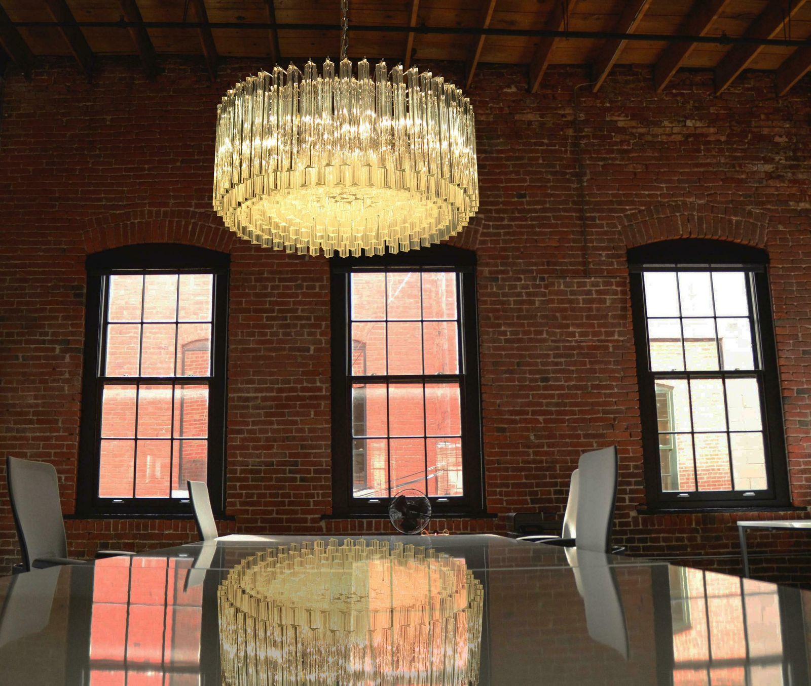 Triedri Glass Chandelier, 265 Trasparent Prism, Murano photo furniture