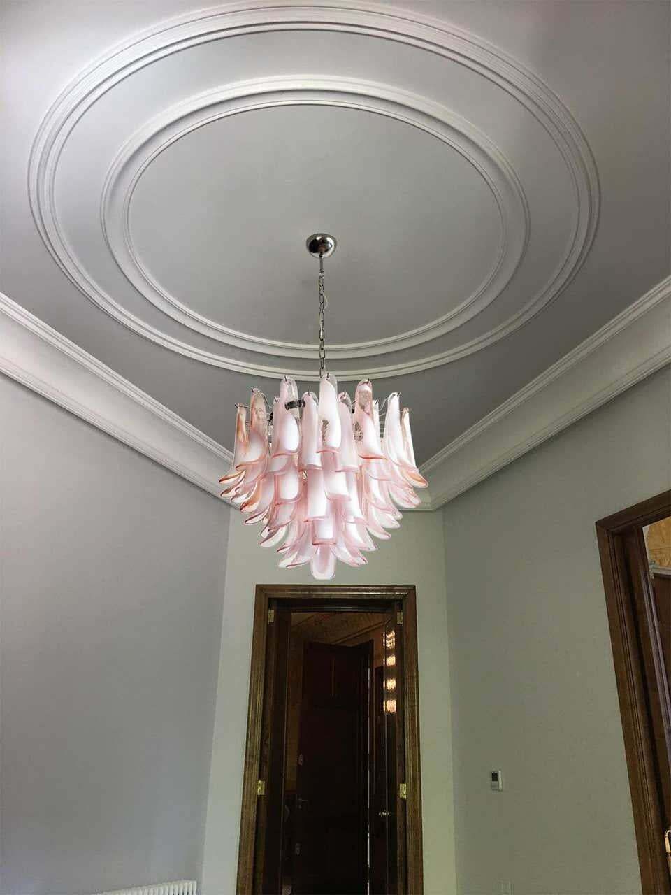 Lighting Trio Of Flaming Italian 53 Pink Petal Chandeliers Murano photo