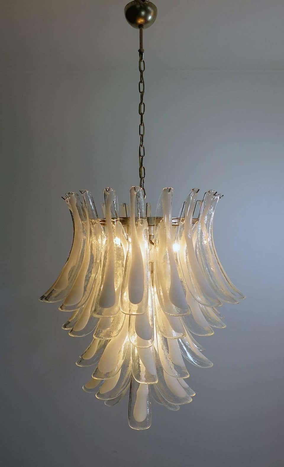 Lighting Italian Murano 52 White Petals Chandelier, Murano photo