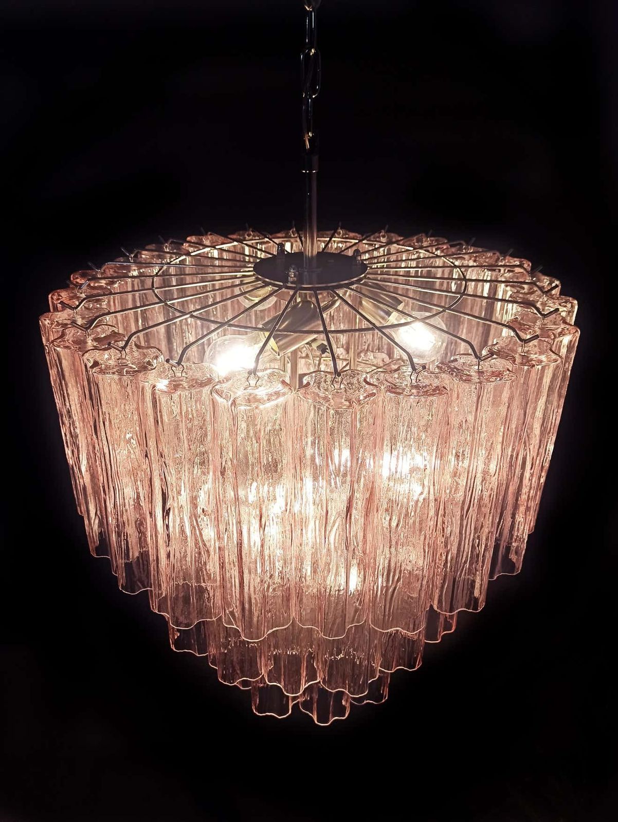 Lighting Pair Of 52 Pink Tronchi Chandeliers Style Toni Zuccheri For Venini, Murano photo