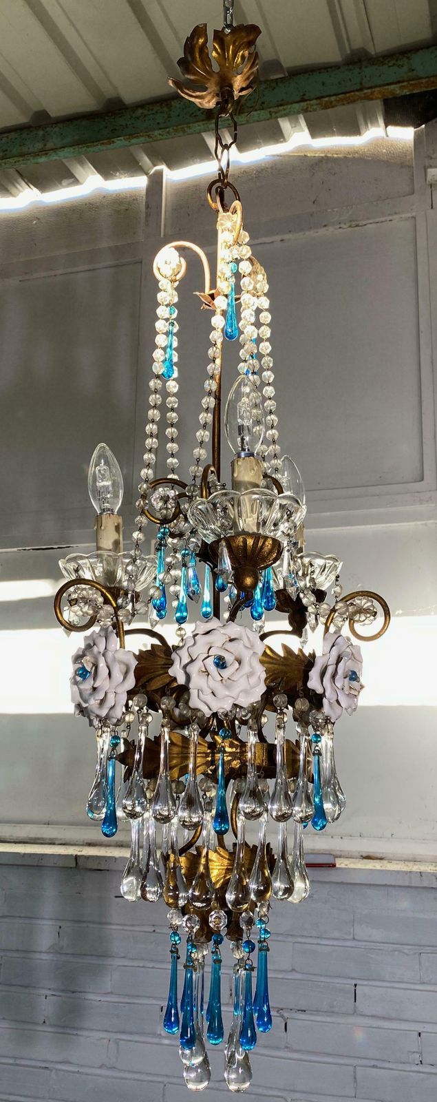 Lovely Chandelier With White Roses And Blue Drops, Murano, 1950s photo Lighting