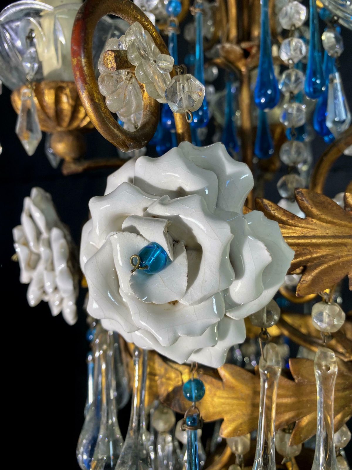 photo furniture Lovely Chandelier With White Roses And Blue Drops, Murano, 1950s
