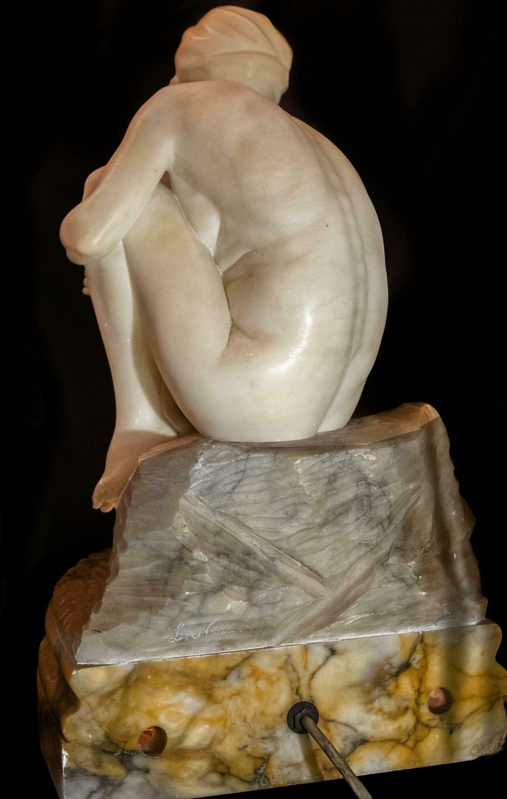 Woman Sitting On Fountain By L. Nardoni 1910, Italy photo vinterior